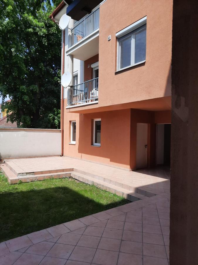 Apartamento Crazy Frog Gambrinusz Ii. Hajdúszoboszló Exterior foto